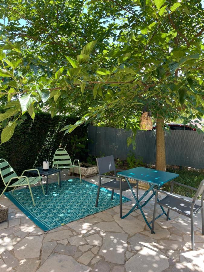 Maison Au Pied De La Roche Solutre-Pouilly Екстер'єр фото